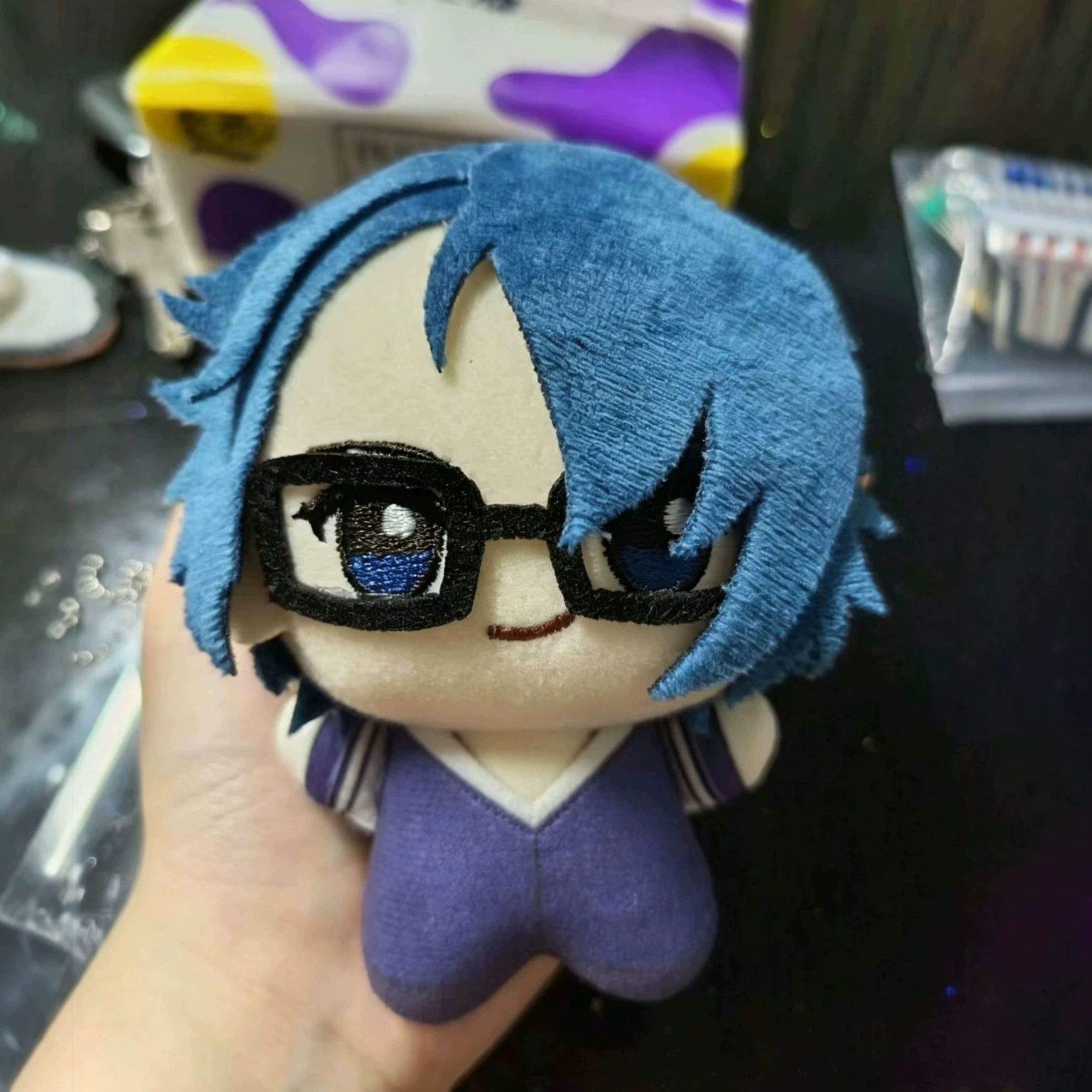 10cm Fushimi Saruhiko Plushie  - Prop De Cosplay ulasan dan harga